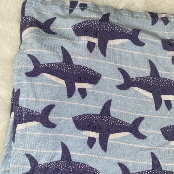 🦈LS OG Shark Swaddle🦈 (READ) - Picture 5 of 9